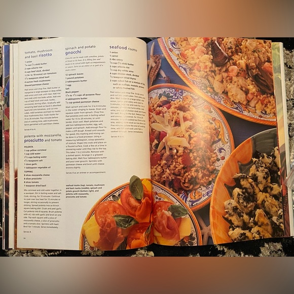 Like NEW Pasta & Italian cookbook - Picture 4 of 6